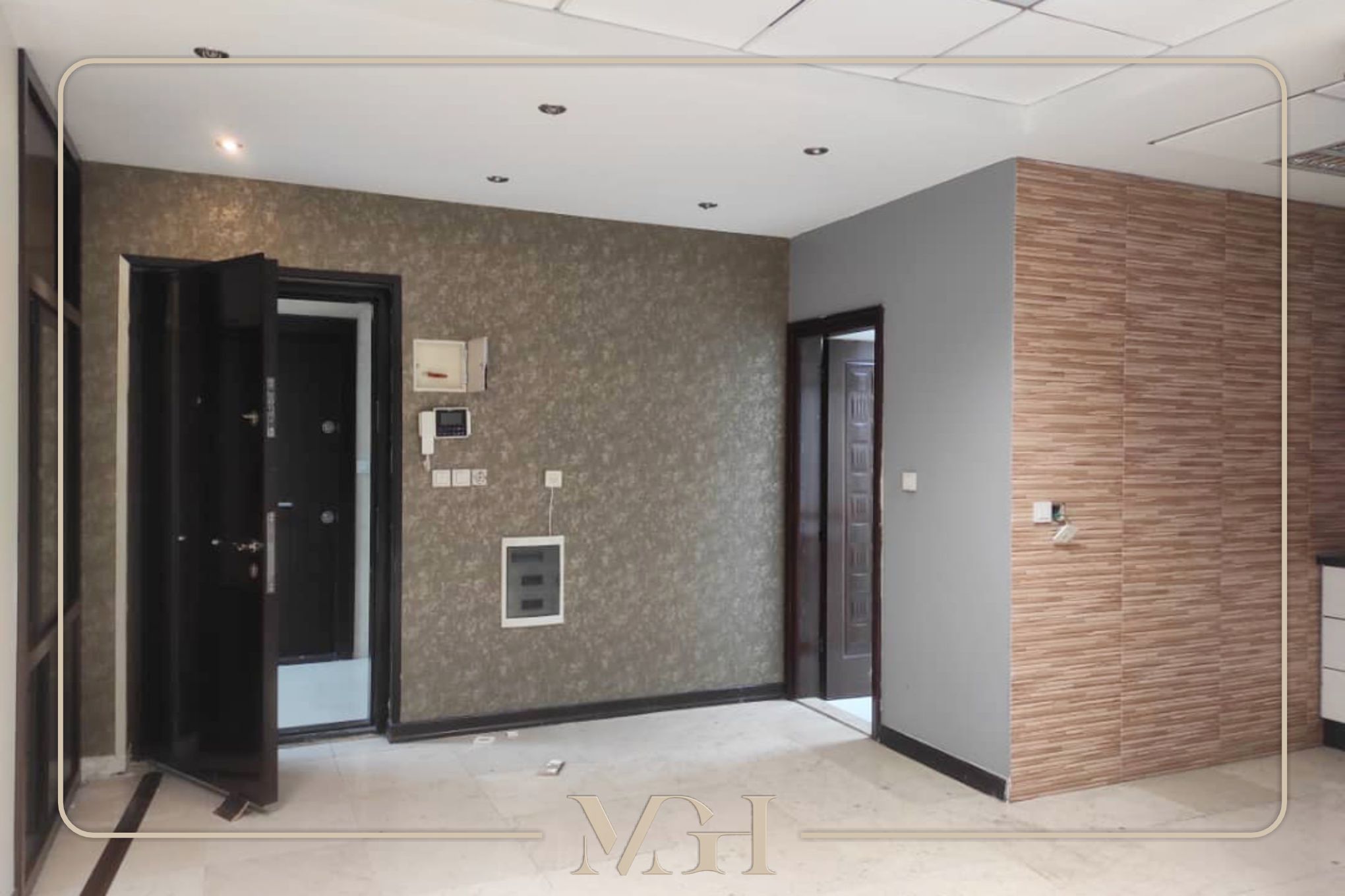 پذیرش قبل از بازسازی مطب قلهک با طراحی مدرن 01 | MGH Designs مهناز قلیزاده Mahnaz Gholizadeh